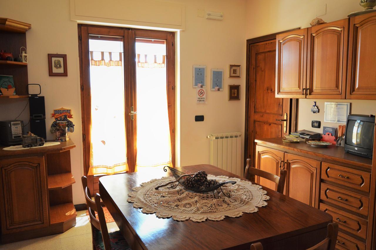 Bed and Breakfast Casa Delle Rondini Альберобелло Экстерьер фото